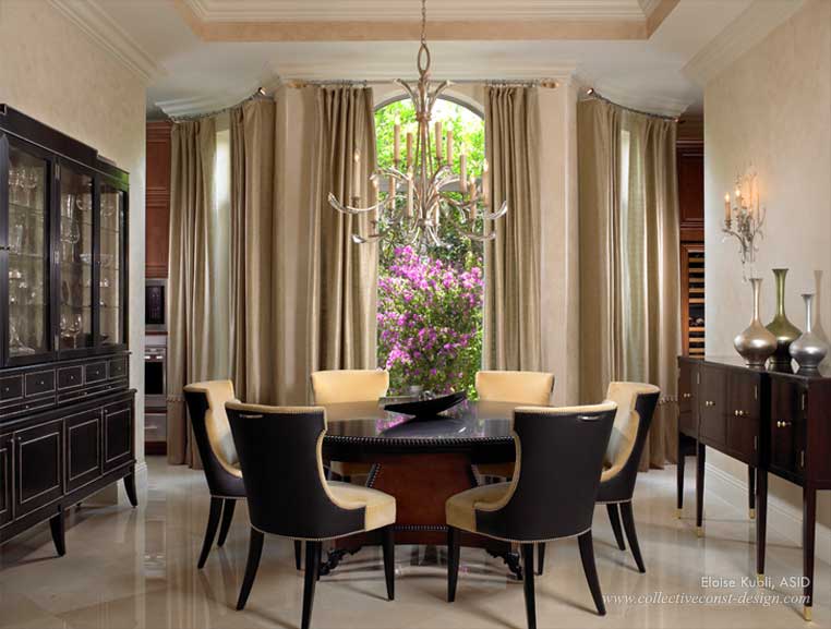 Стол, E.G.Victor; стулья, Stephen Baker Turner; сервант, CR Currin