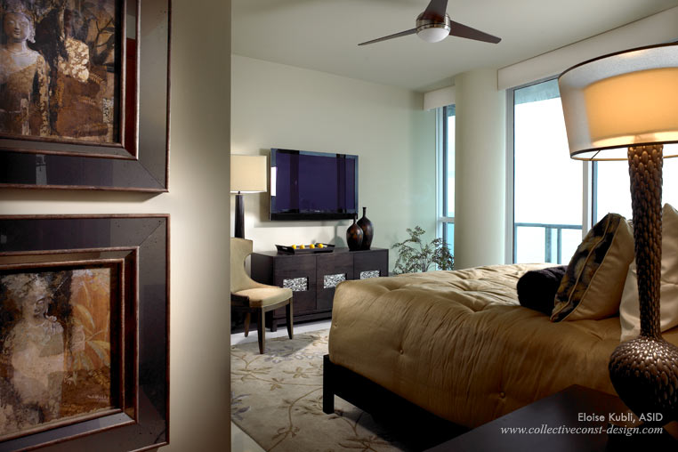 A Feizy silk and wool area rug with an overall bamboo leaf design ensures total barefoot elegance, while Mother of Pearl inlays in the dresser by Indo Puri add to the overall style of easy ocean front living.