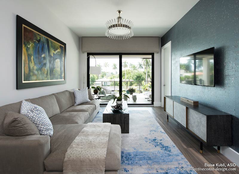 Located at the top of the stairs, this space provides an area for the kids.