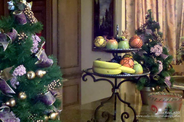 Studding oranges with cloves can add aroma.